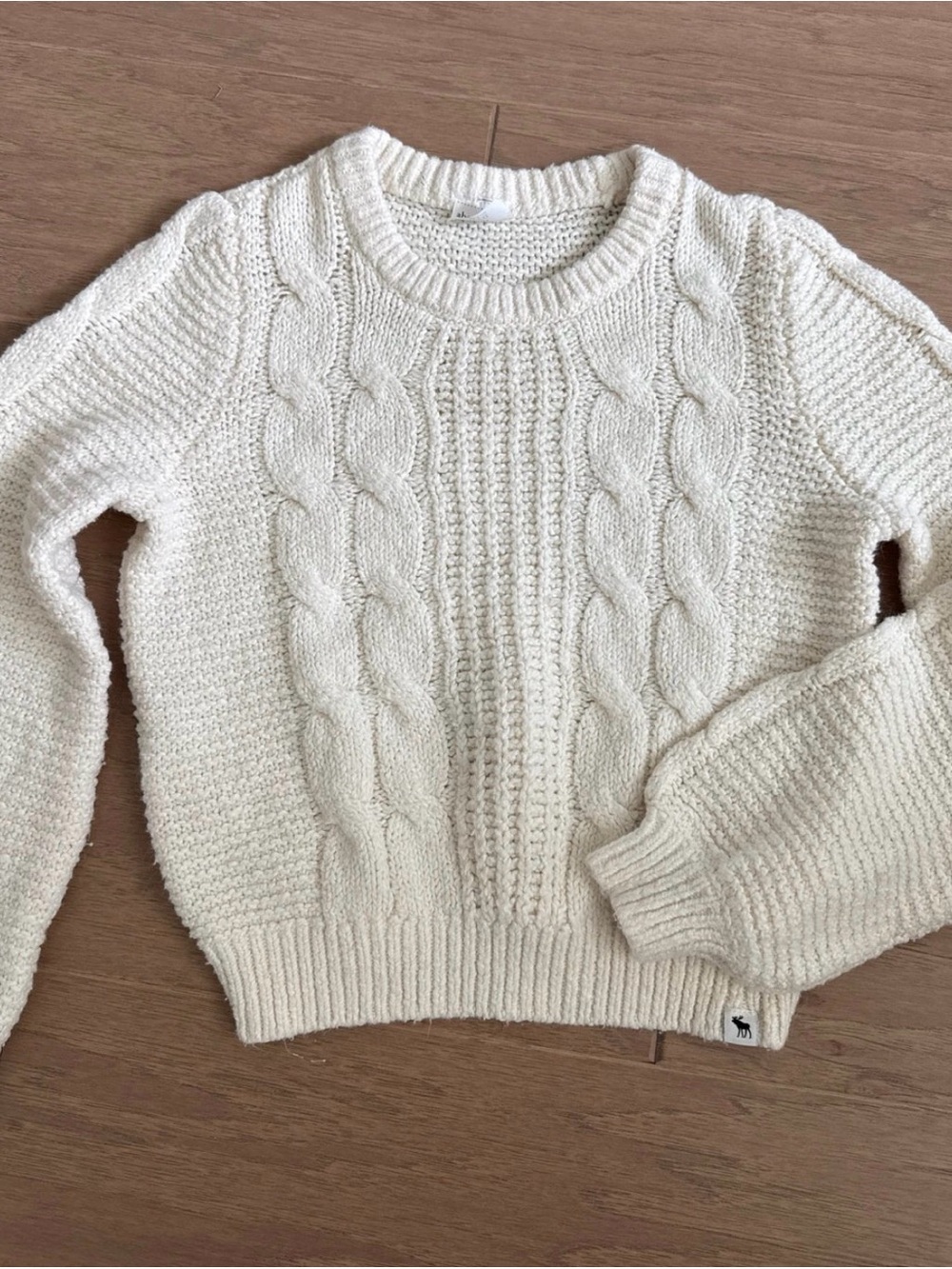 Abercrombie & Fitch Girls Abercrombie kids cream sweater size 11/12
